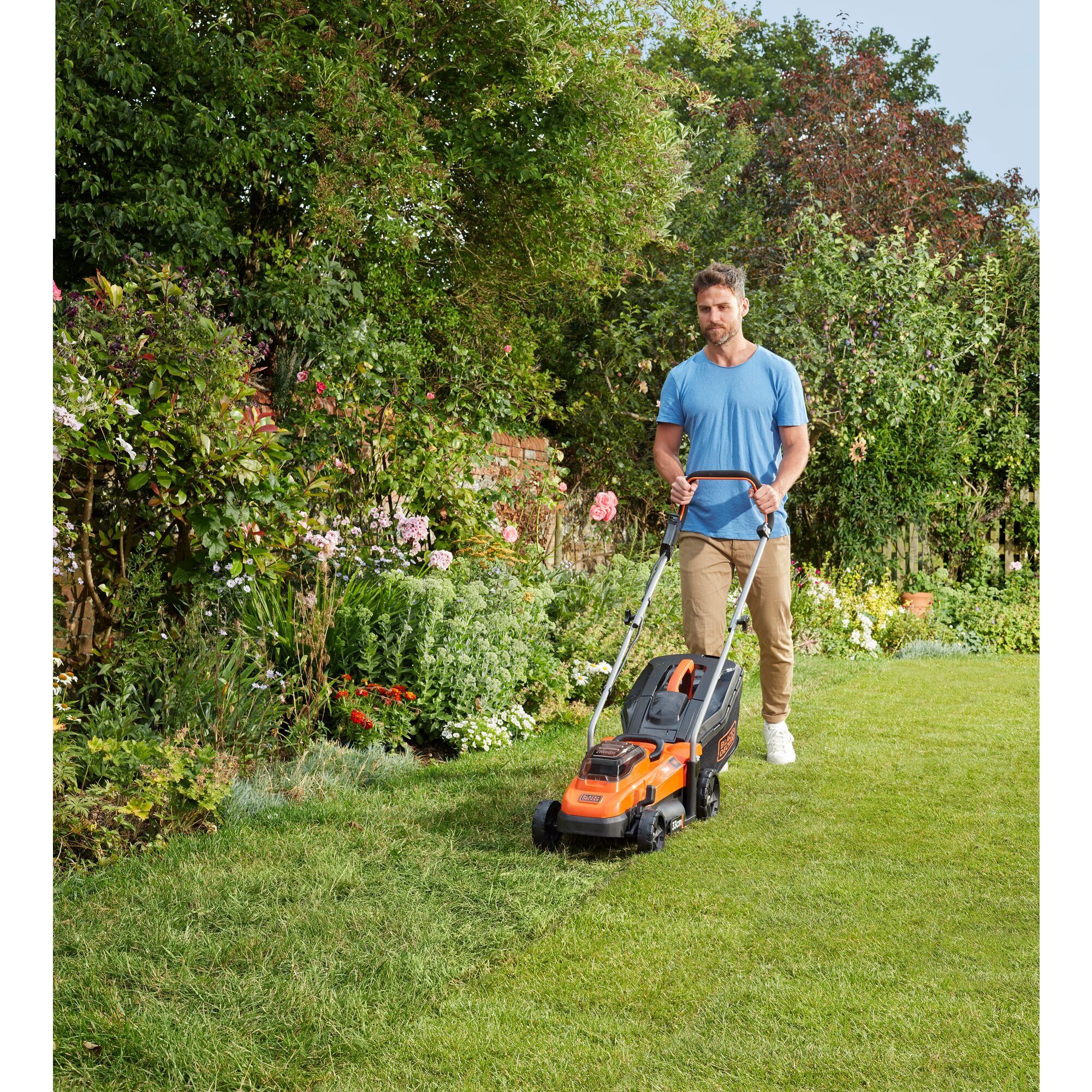 Black and discount decker cordless mower