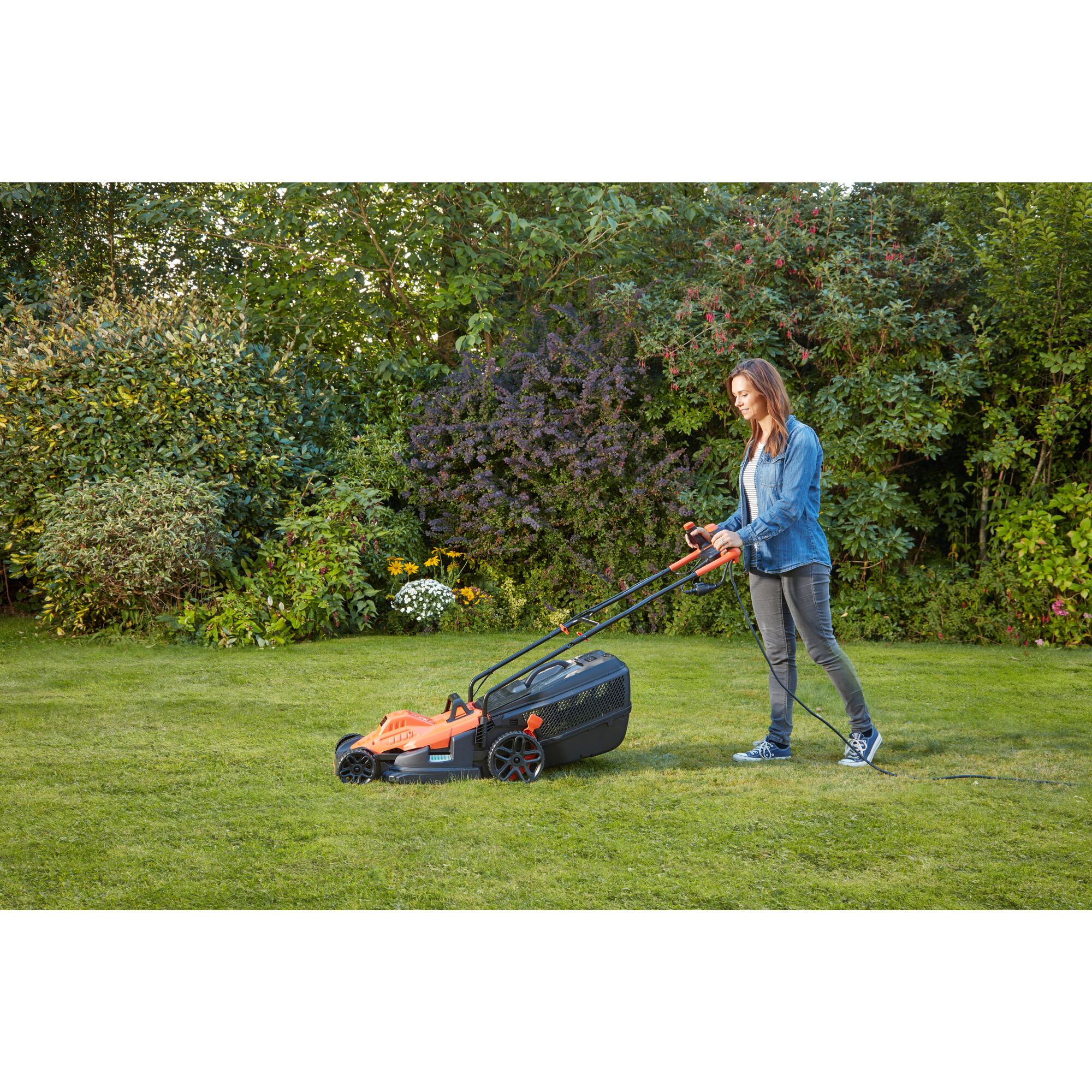 1800w lawn online mower