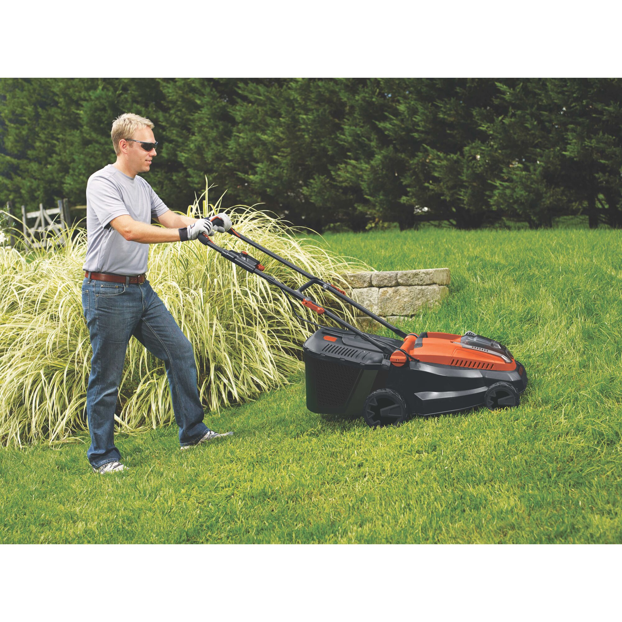 38cm 36V Li Ion Cordless Lawnmower BLACK DECKER