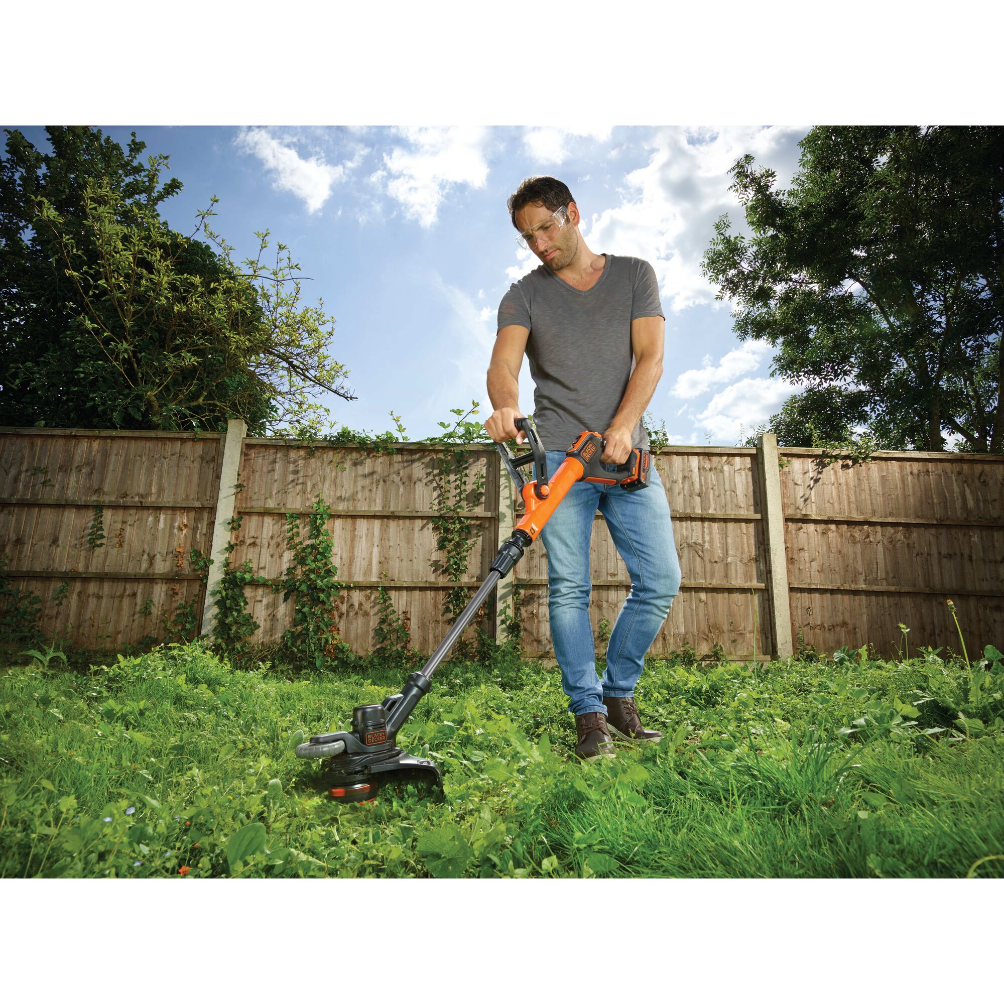 Black & decker 2025 18 volt trimmer